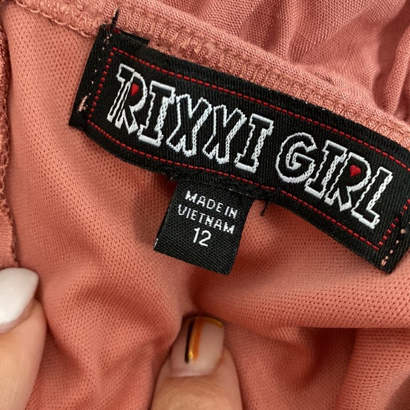 New Trixxi Salmon Girl Dress Size: 12. Does not stretch. - Picture 4 of 6